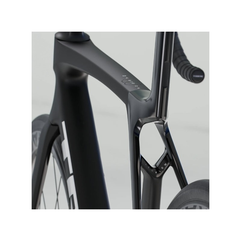 KOLO TREK MADONE SL 6 BK/BK G8